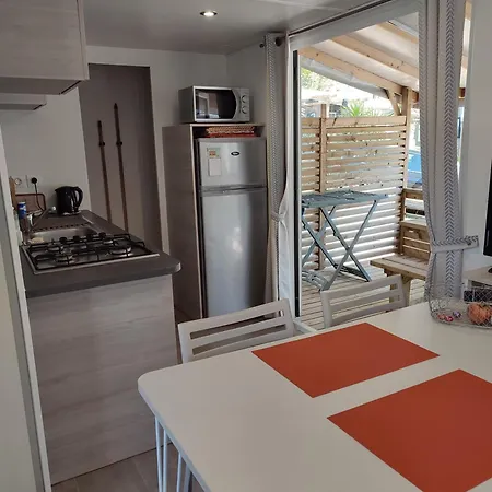 Mobil-home Dans 4 Etoiles Entre Et Foret A Saint-hilaire De Riez * Saint-Hilaire-de-Riez